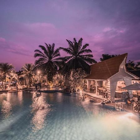 Bukit Daun Hotel And Resort Kediri  Eksteriør bilde