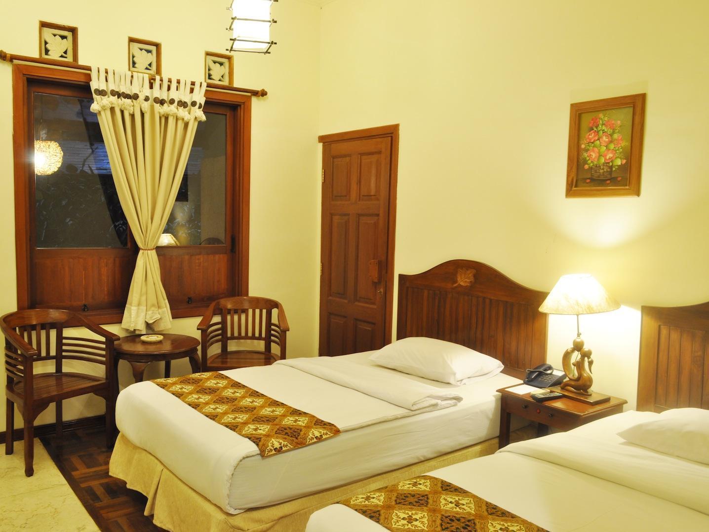 Bukit Daun Hotel And Resort Kediri  Eksteriør bilde