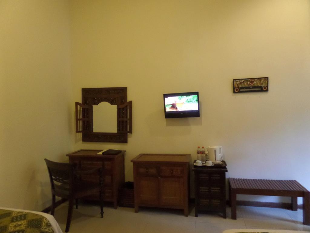 Bukit Daun Hotel And Resort Kediri  Eksteriør bilde