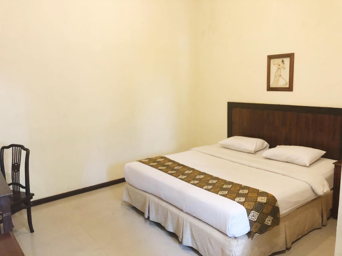 Bukit Daun Hotel And Resort Kediri  Eksteriør bilde
