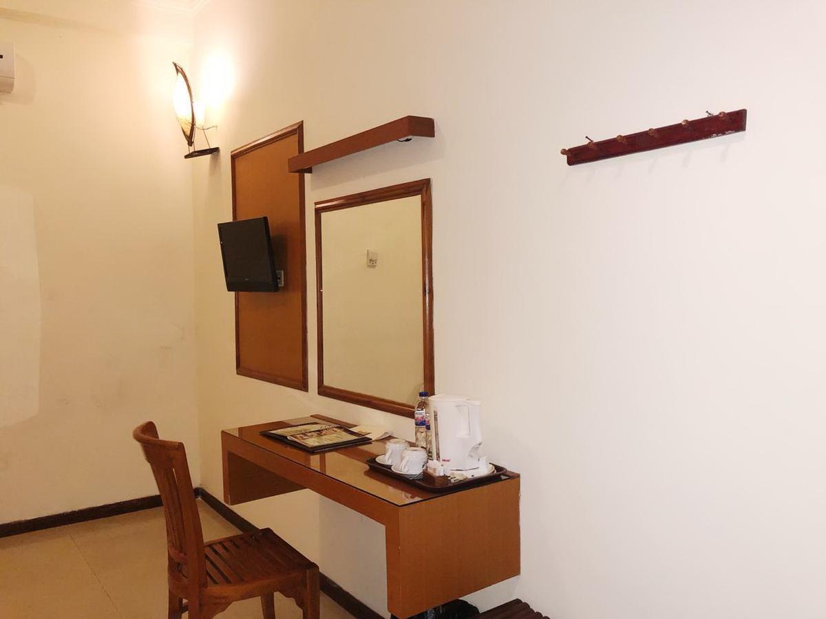 Bukit Daun Hotel And Resort Kediri  Eksteriør bilde