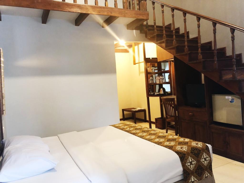 Bukit Daun Hotel And Resort Kediri  Eksteriør bilde
