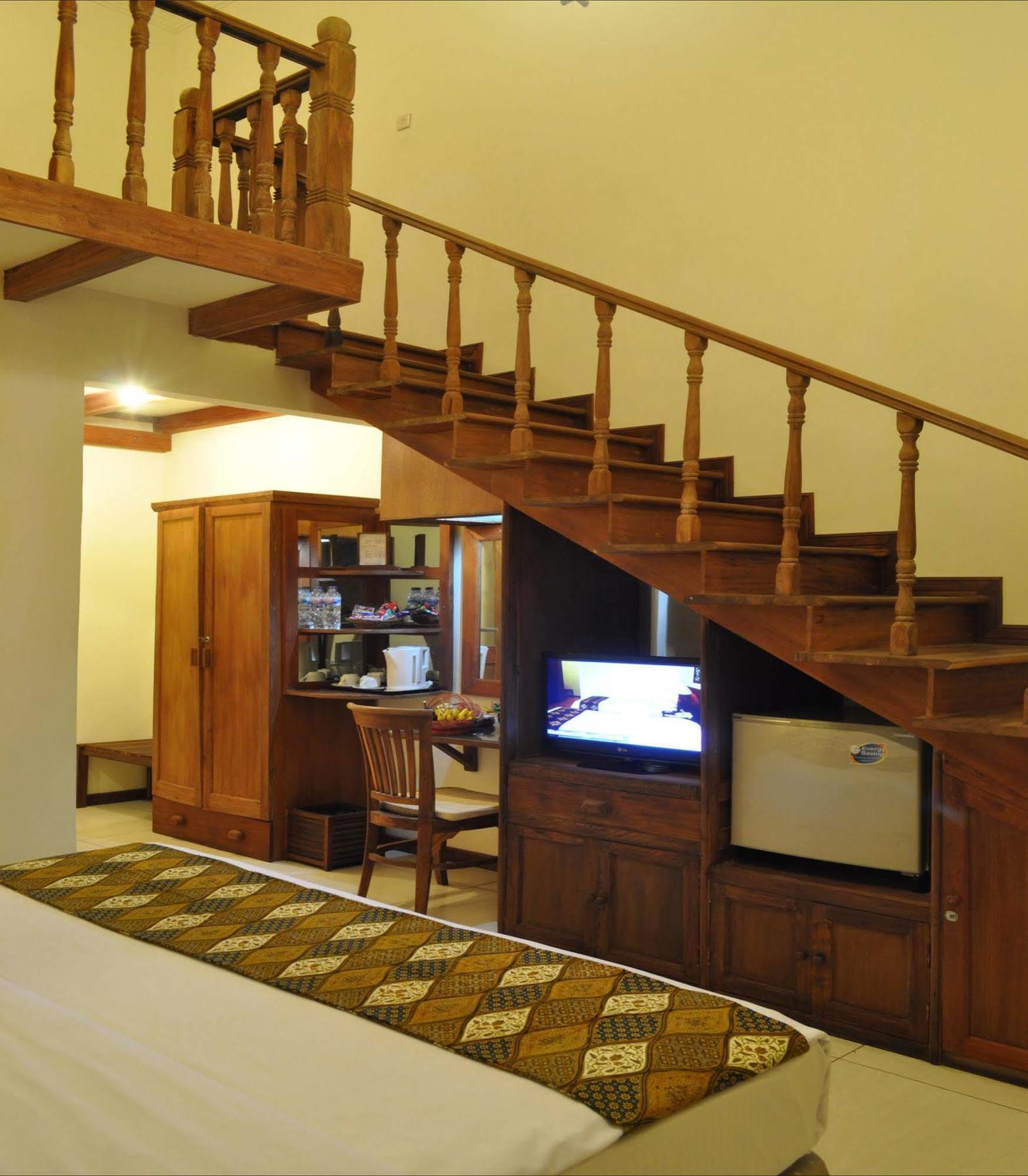 Bukit Daun Hotel And Resort Kediri  Eksteriør bilde