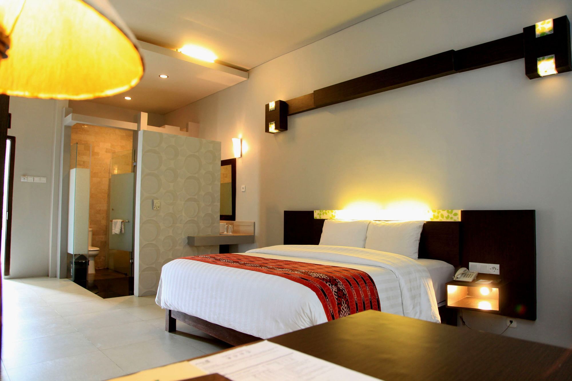 Bukit Daun Hotel And Resort Kediri  Eksteriør bilde