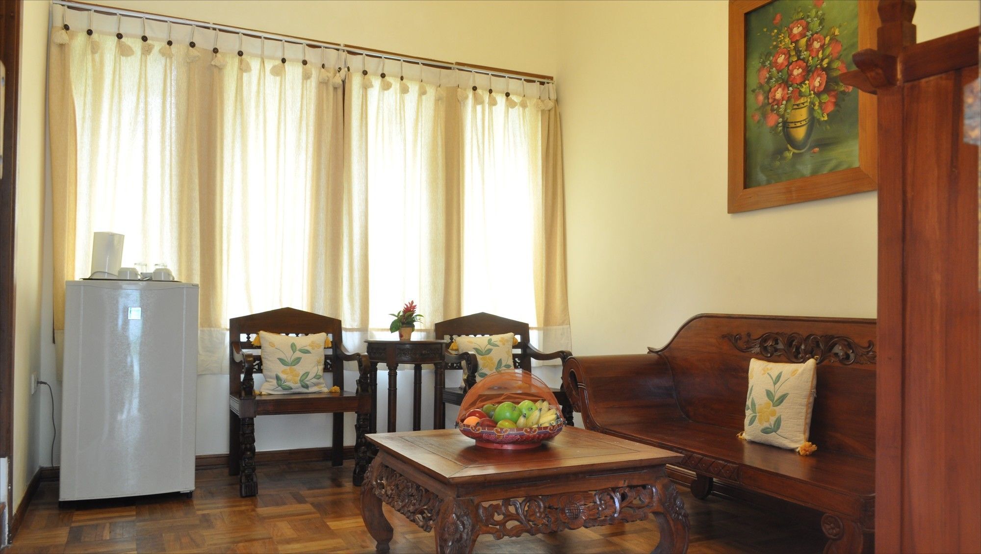 Bukit Daun Hotel And Resort Kediri  Eksteriør bilde