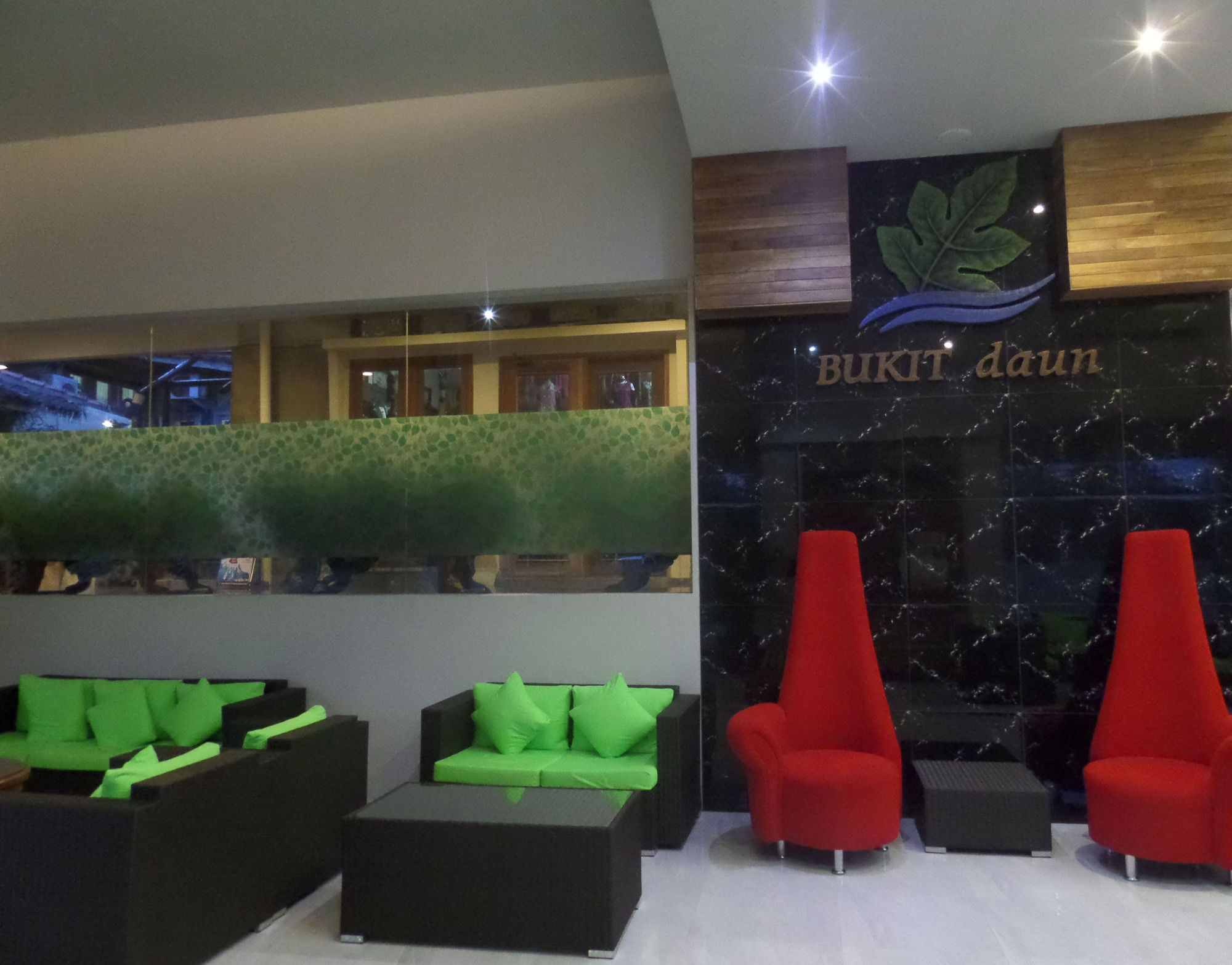 Bukit Daun Hotel And Resort Kediri  Eksteriør bilde